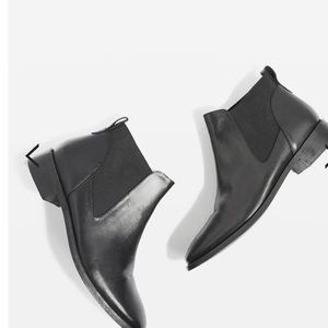 Topshop NEw king Chelsea boots
